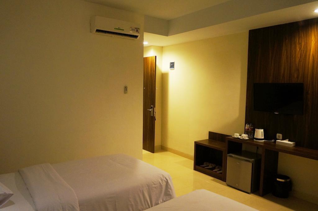 Ameera Hotel Pekanbaru Eksteriør billede