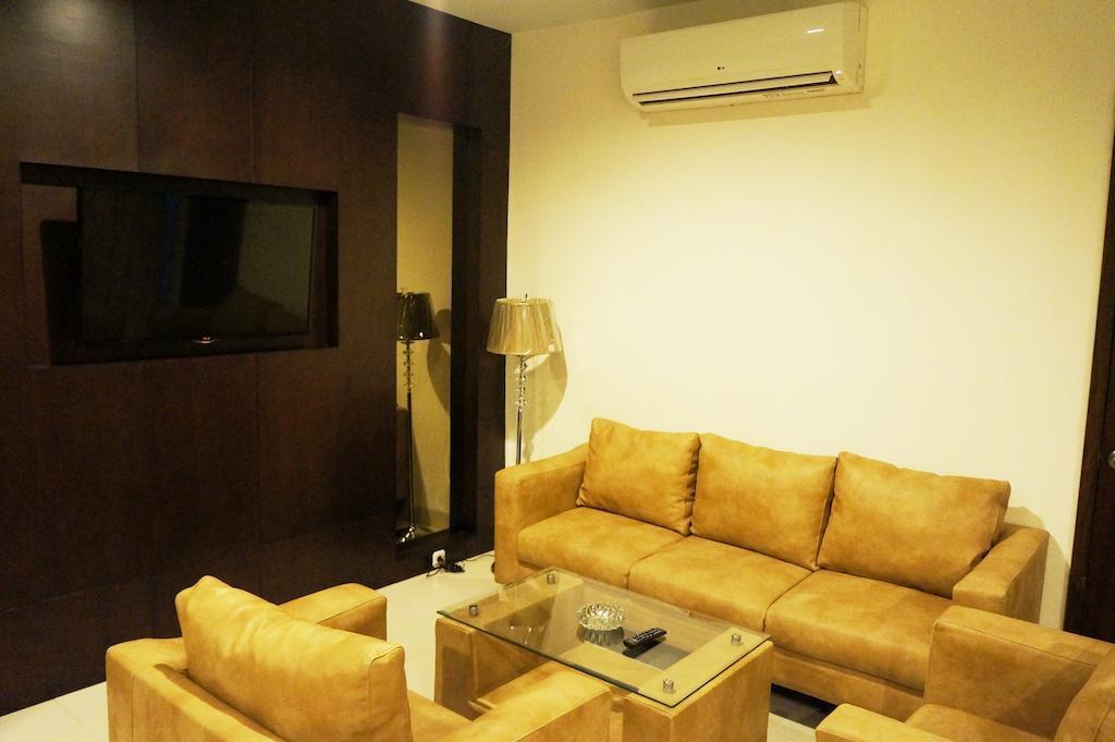 Ameera Hotel Pekanbaru Eksteriør billede