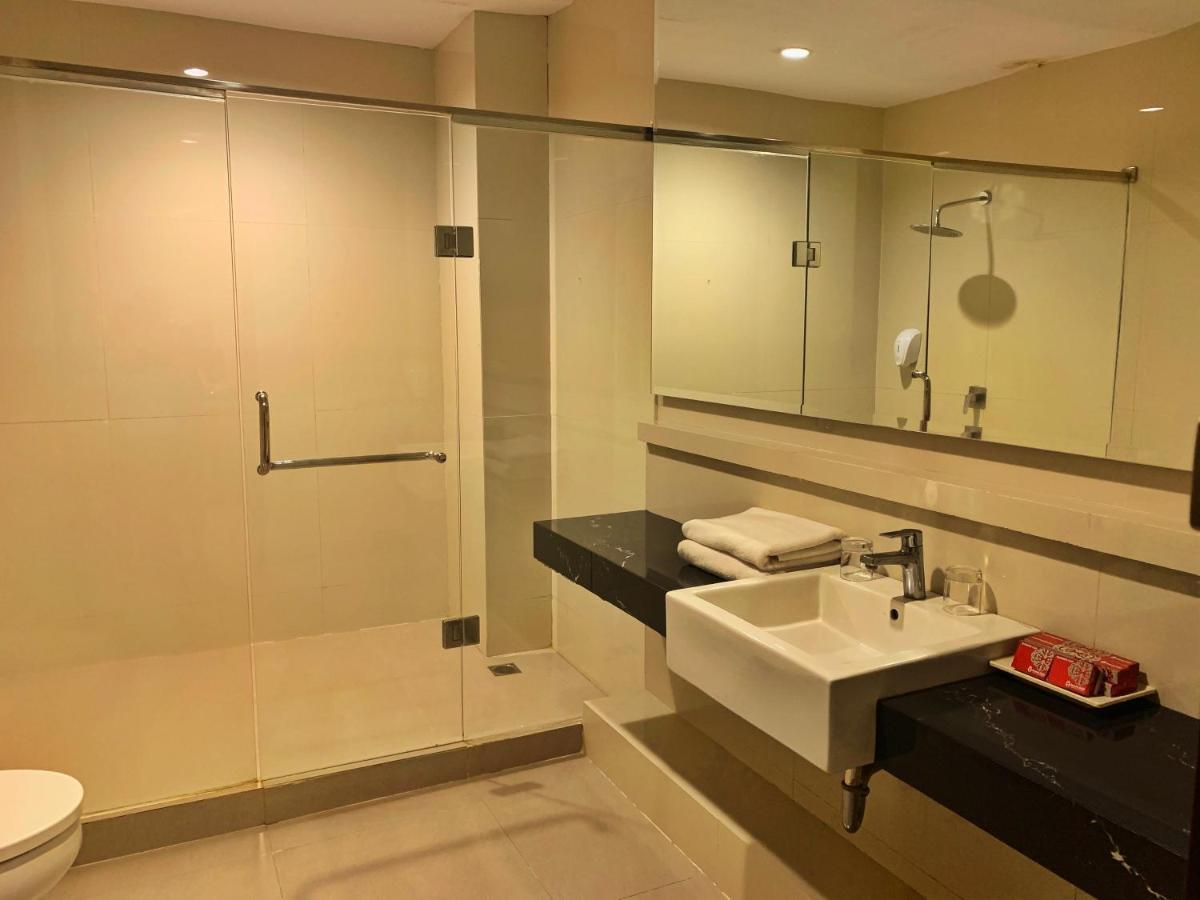 Ameera Hotel Pekanbaru Eksteriør billede